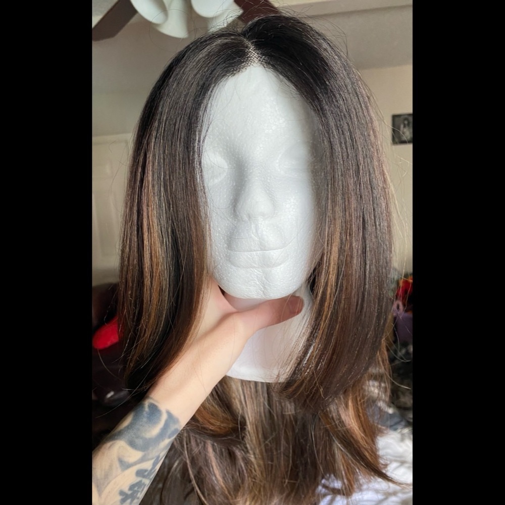 Brown wig with highlights